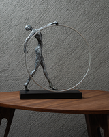 ESCULTURA HOMBRE GIMNASTA