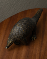 ESCULTURA PANGOLIN
