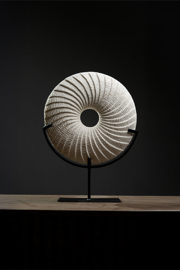ESCULTURA DECORATIVA CIRCULAR