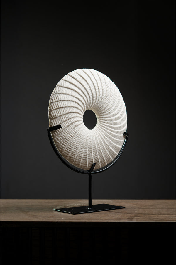 ESCULTURA DECORATIVA CIRCULAR