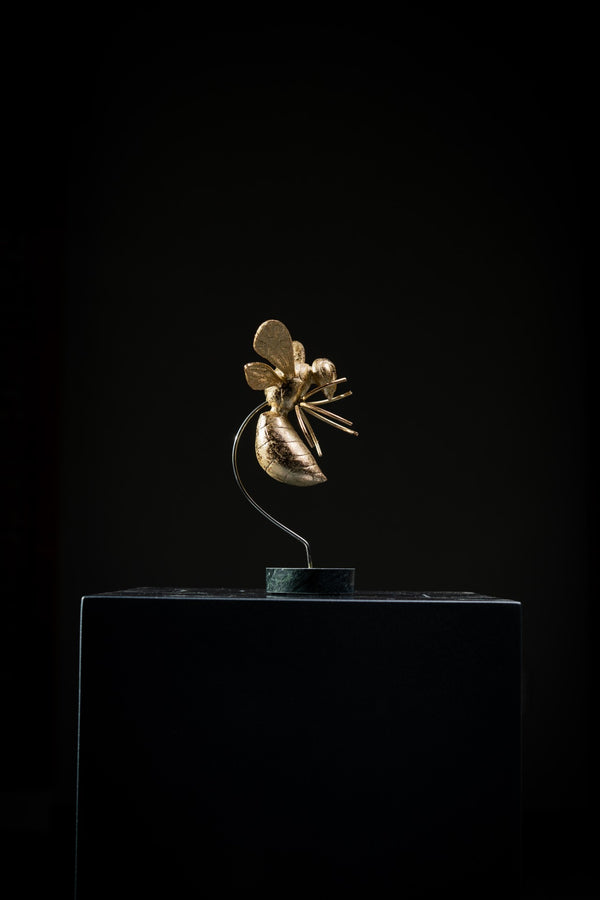 ESCULTURA ABEJA