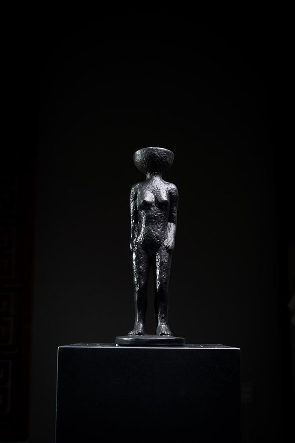 ESCULTURA FARI NEGRA
