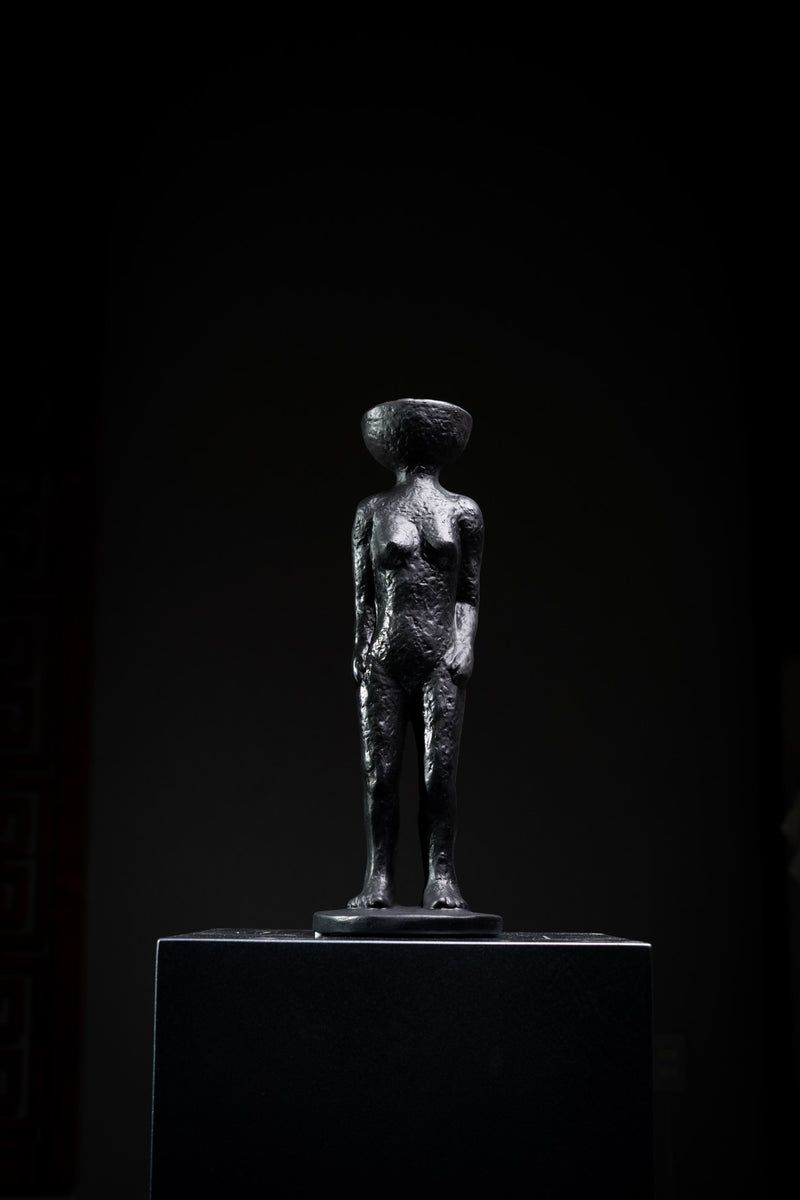 ESCULTURA FARI NEGRA