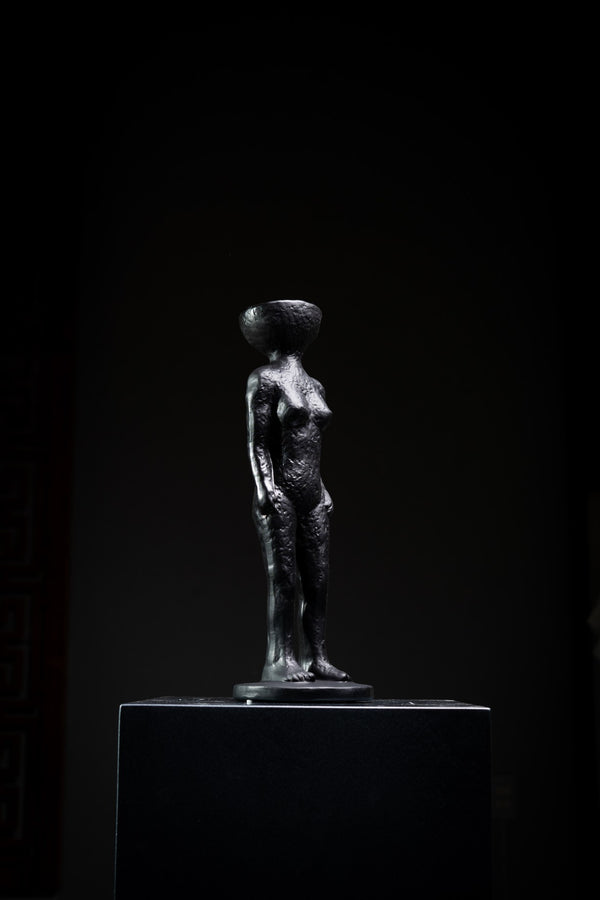 ESCULTURA FARI NEGRA